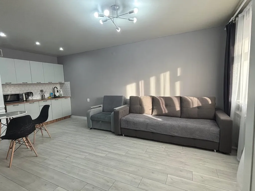 Современная, стильная квартира-студия в самом центре города