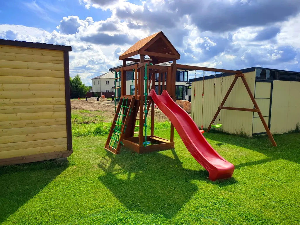 Дом с баней на берегу моря