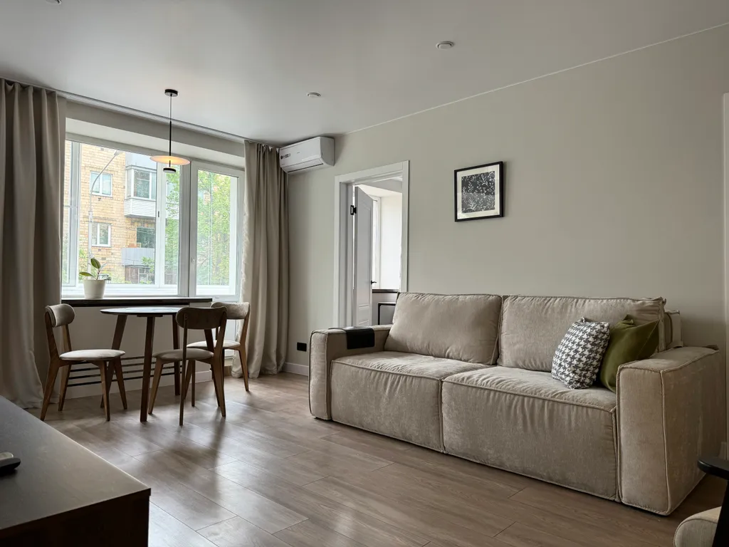 Уютная светлая квартира рядом с ЦУМ — аренда посуточно в Красноярск