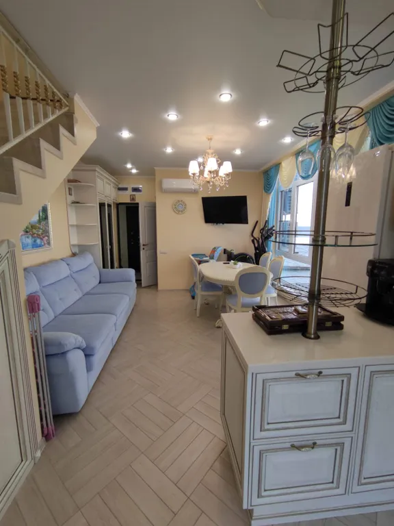 Квартира с видом на море и горы