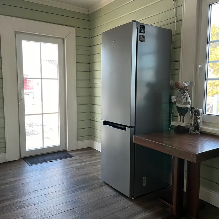 Isotalo - большой дом у озера в карелии, для большой компании