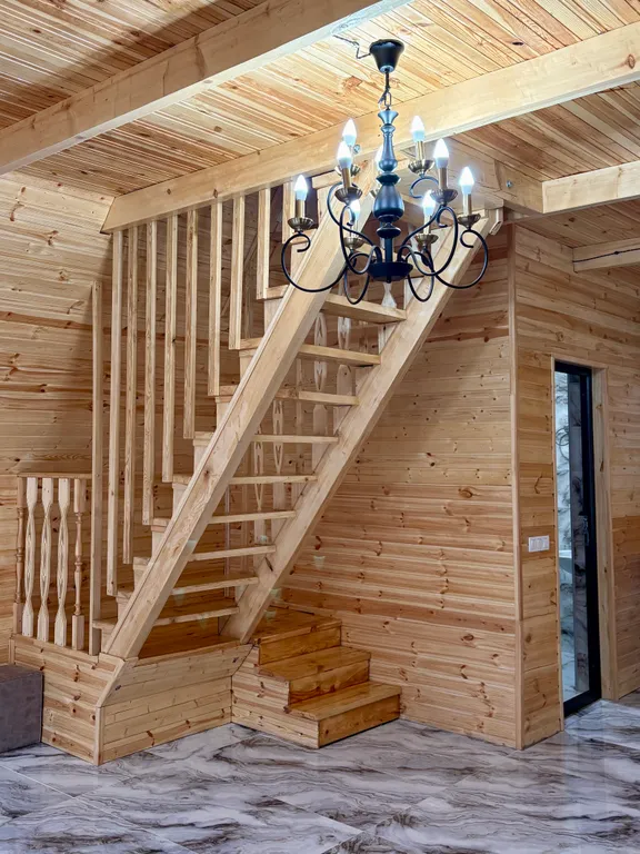 Шале Кедари