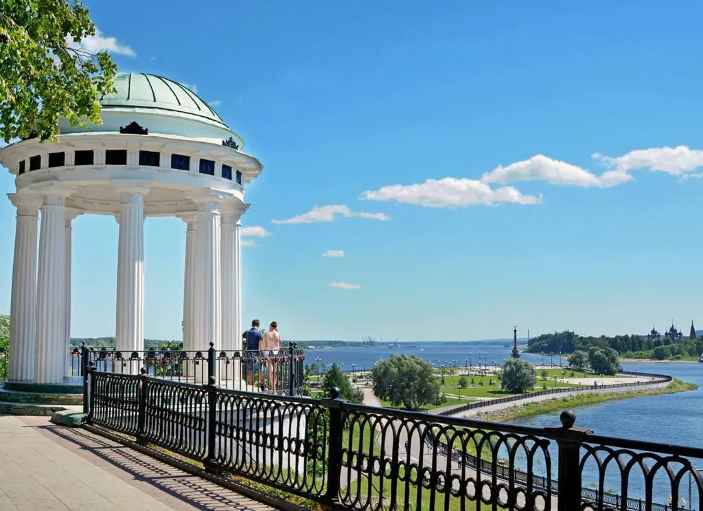 Уютная квартира с видом на реку Волга в центре