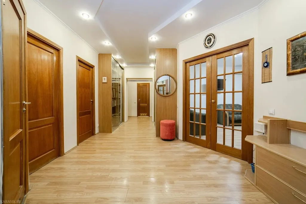 Пятикомнатные апартаменты Ladgorna в тихом центре