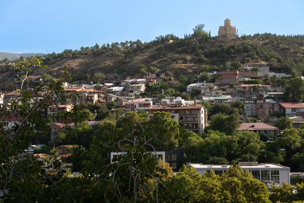 Guli of Tbilisi, Дуплекс с видом на реку в историческом центре города