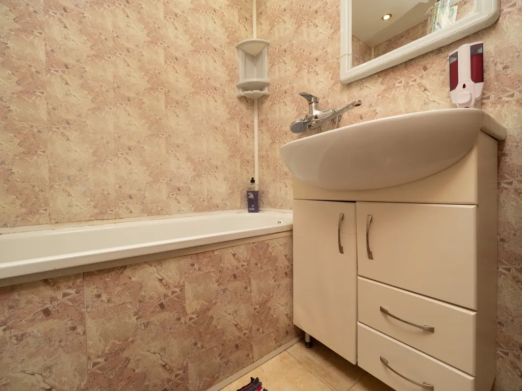 Квартира рядом с кафе Домино