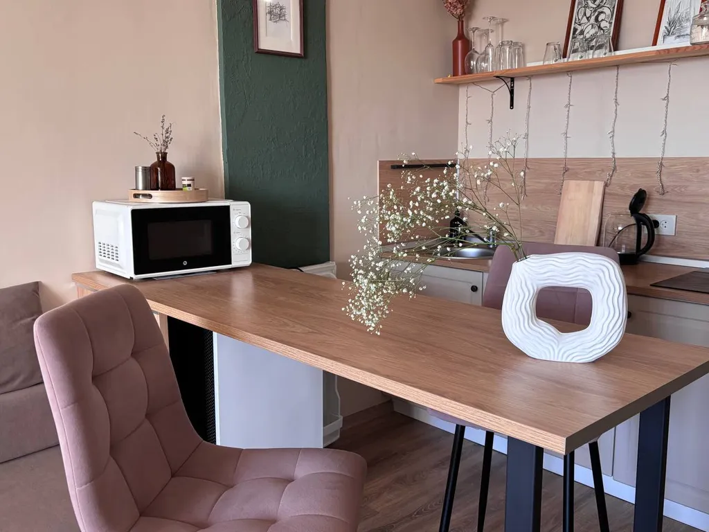 Просторная студия с атмосферой уюта и комфорта