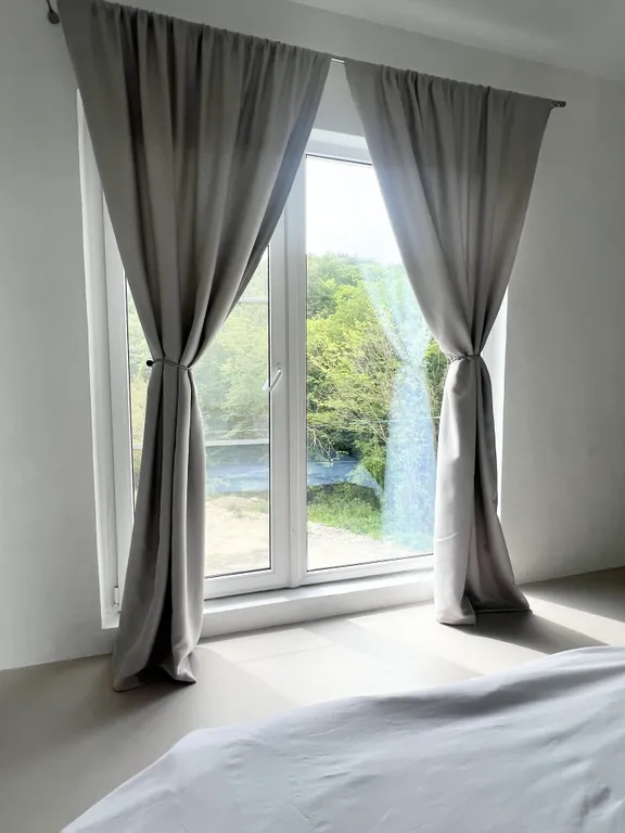 Современный дом с видом на природный парк