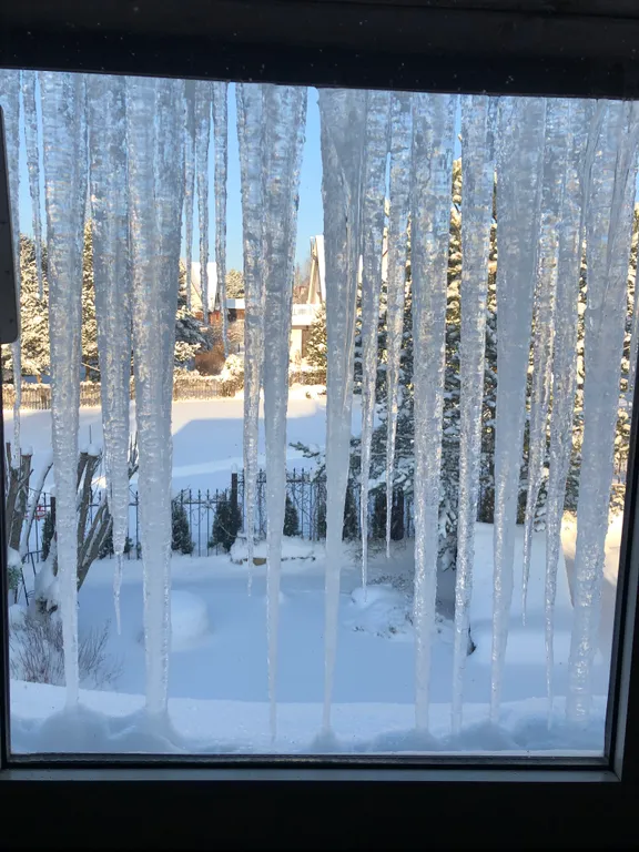 Уютный дом с камином в тихом живописном месте