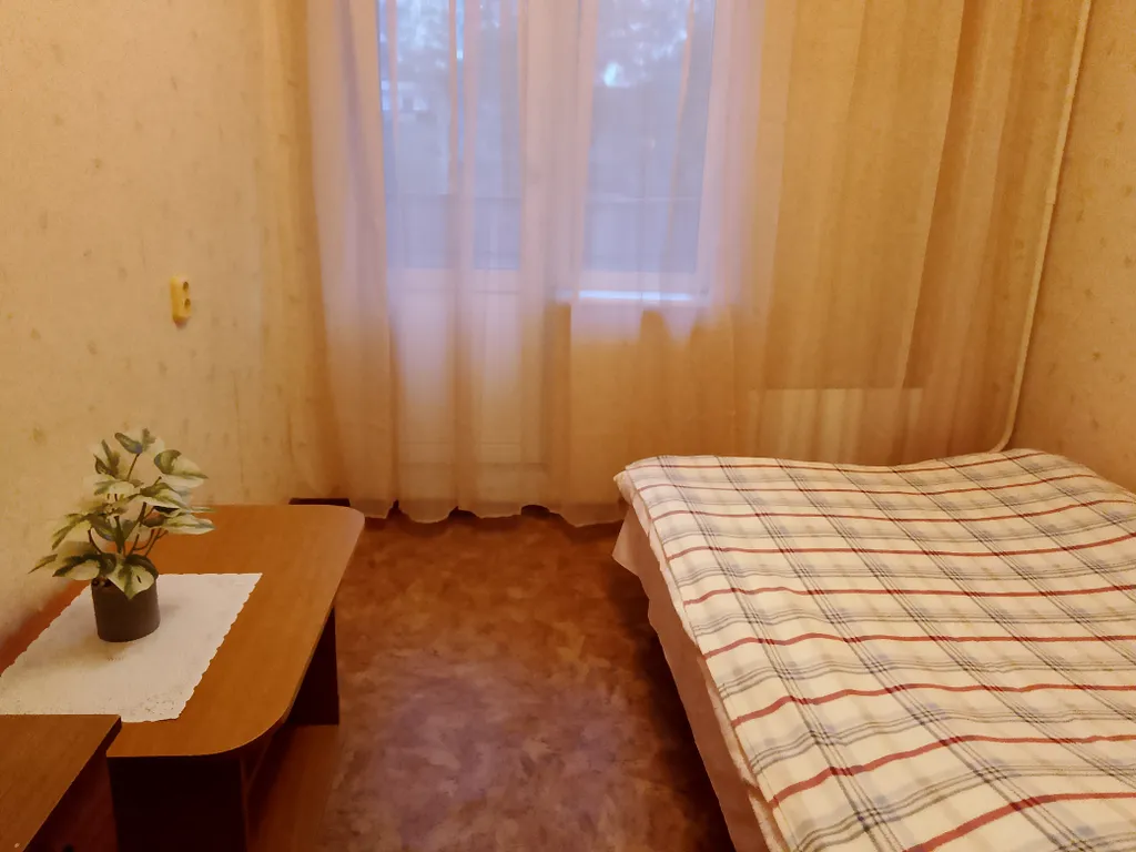 Двухкомнатная квартира у метро Академическая