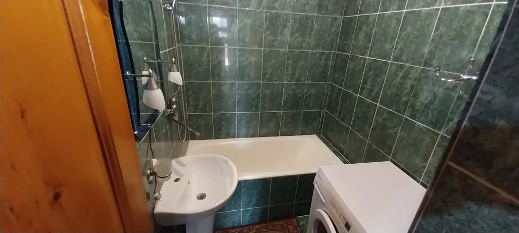 Море через дорогу