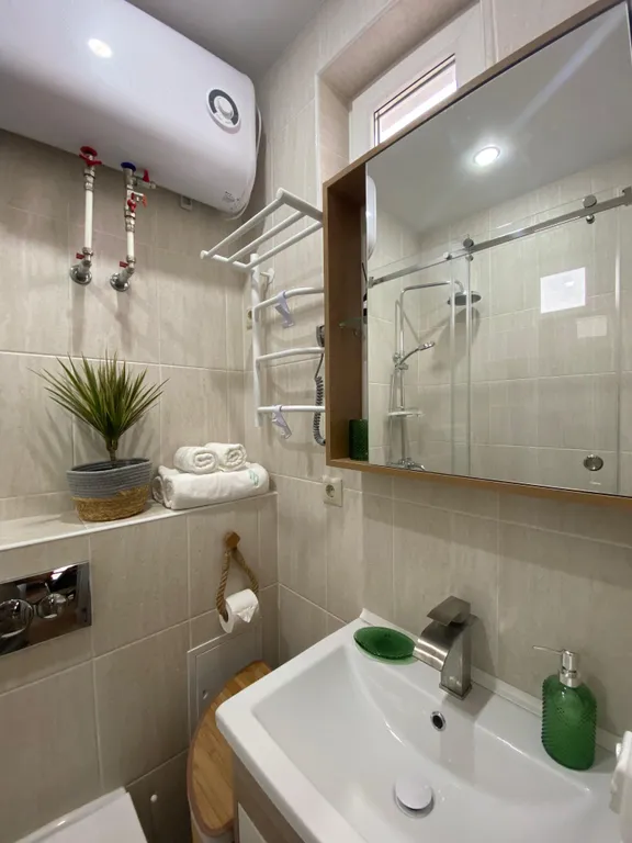 Квартира Однокомнатная квартира в центре, 200м от моря — Адлер