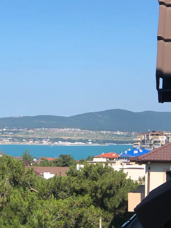 Квартира Квартира Комфортный двухкомнатный полулюкс с балконами — Геленджик