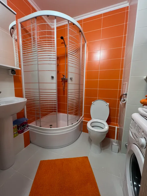 Апартаменты в молодом районе рядом с метро