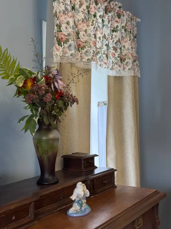 Уютный дом у реки в стиле прованс