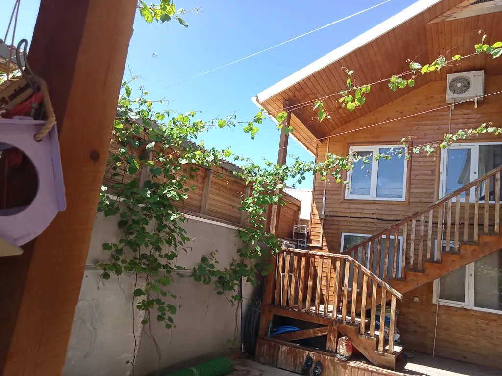 Коттедж 6-комнатный Дом — аренда посуточно в Инчхе