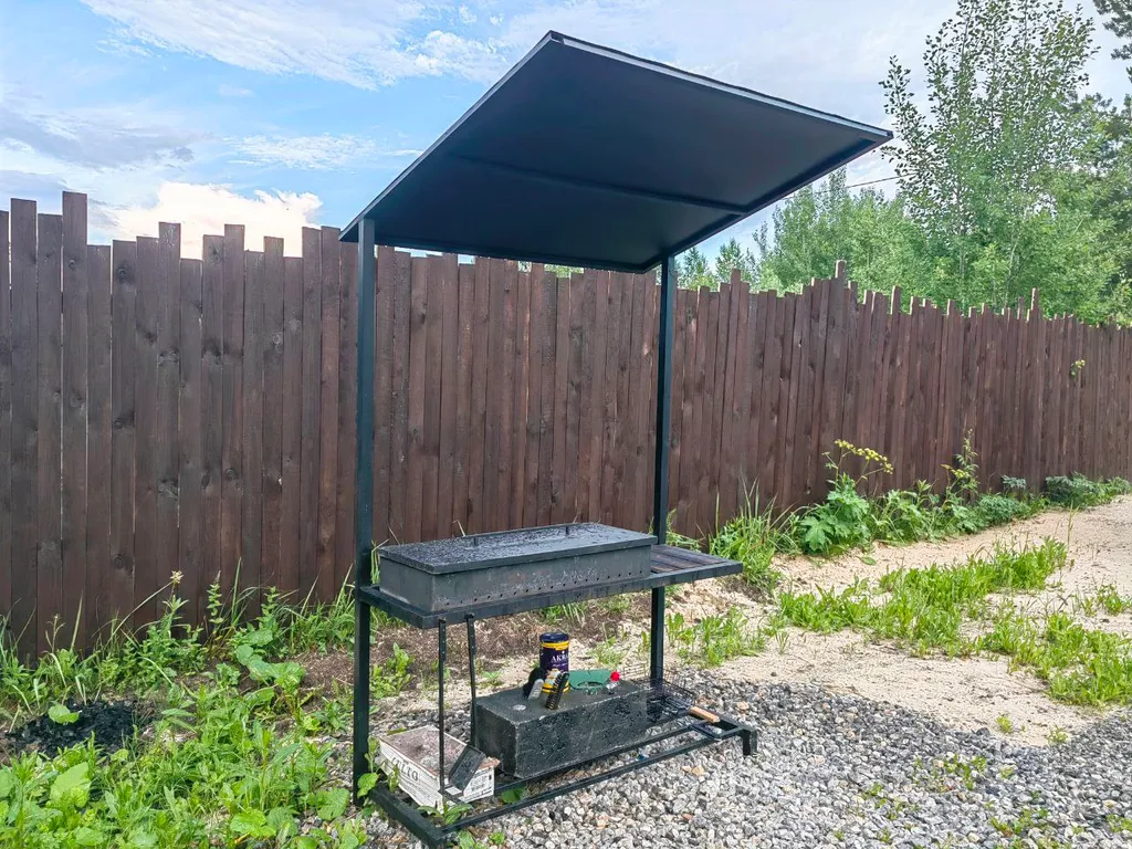 Барн-хаус у леса