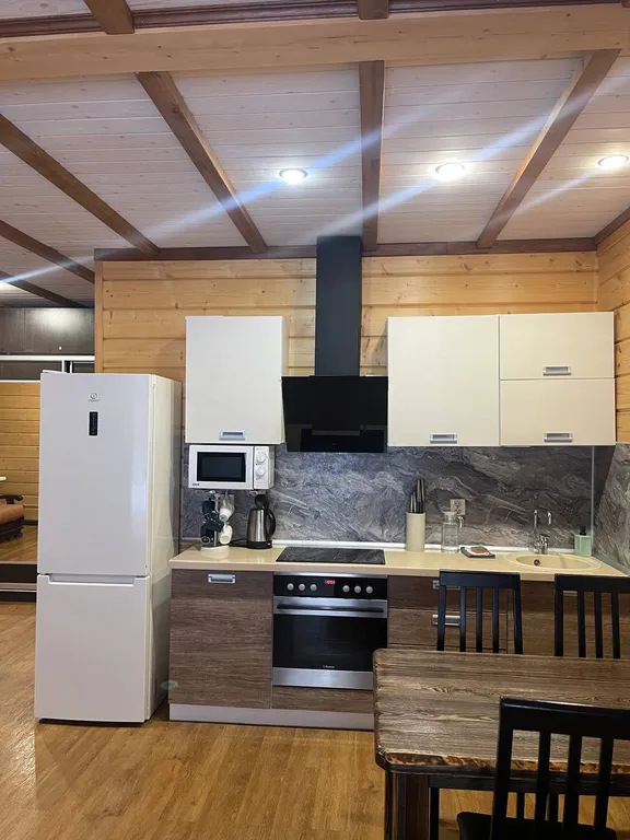 Апартамент с видом на лес в Sunny Valley