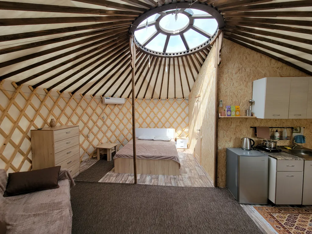 Коттедж Дом- юрта в горах — Сухум