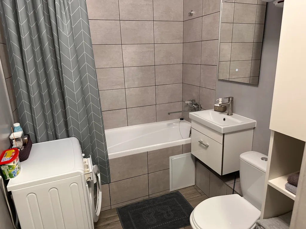 Уютная студия с видом на город