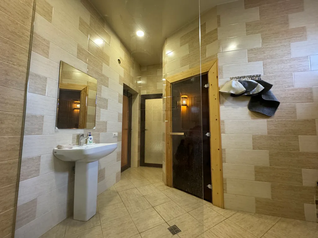 Коттедж, бассейн теплый, баня для семейного отдыха до 8 гостей