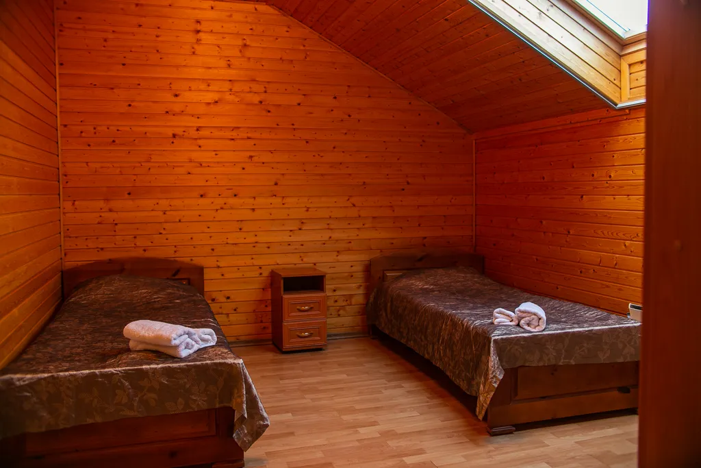 Коттедж Коттедж 3 спальни на берегу реки — Лодейное Поле