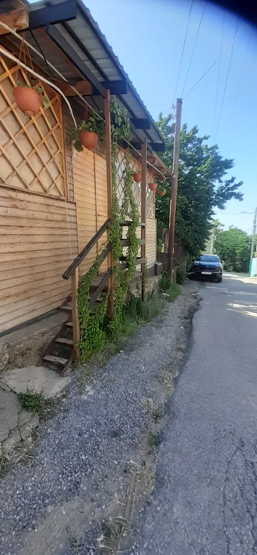 Крыльцо. Дорога к морю.