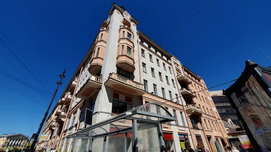 Квартира в центре в одной минуте от метро Садовая