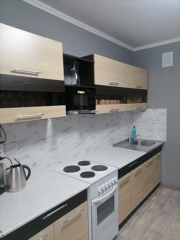 Чистая двухкомнатная квартира на Каштаке