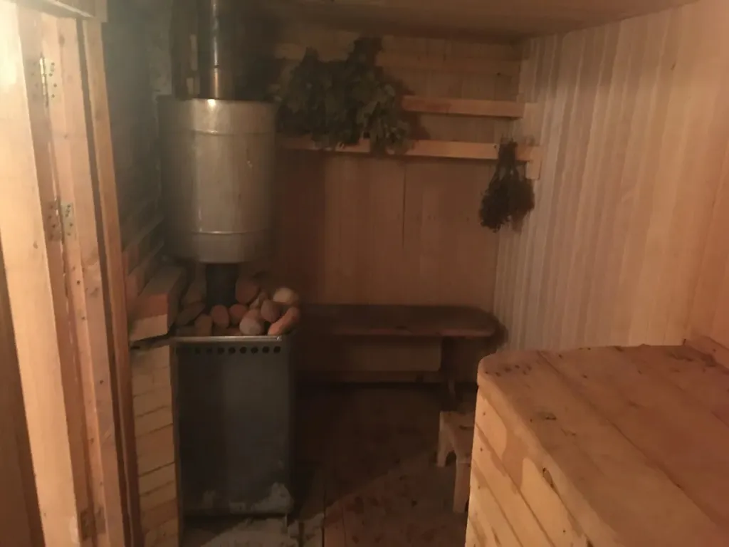 Дом между двух озёр