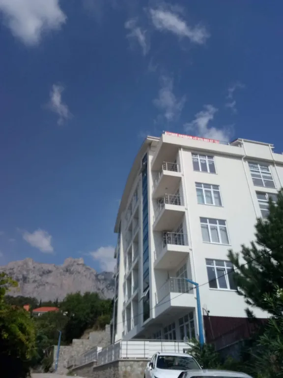 Апартаменты с видом на море и гору Ай петри