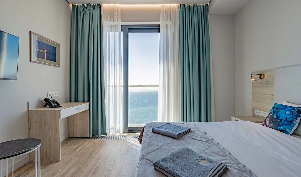 Люкс семейный с видом на море