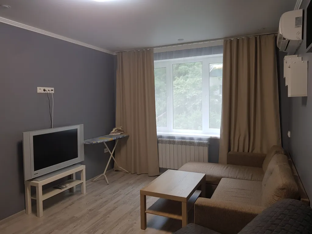 Квартира на набережной