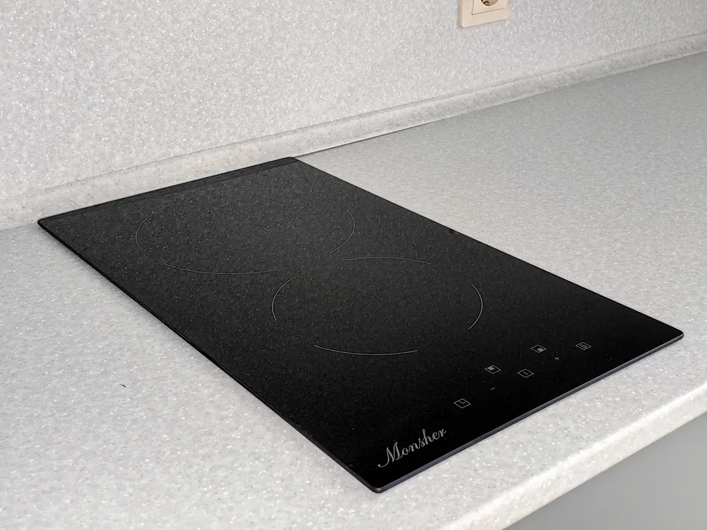 Апартаменты с отдельной спальней и кухней - гостиной