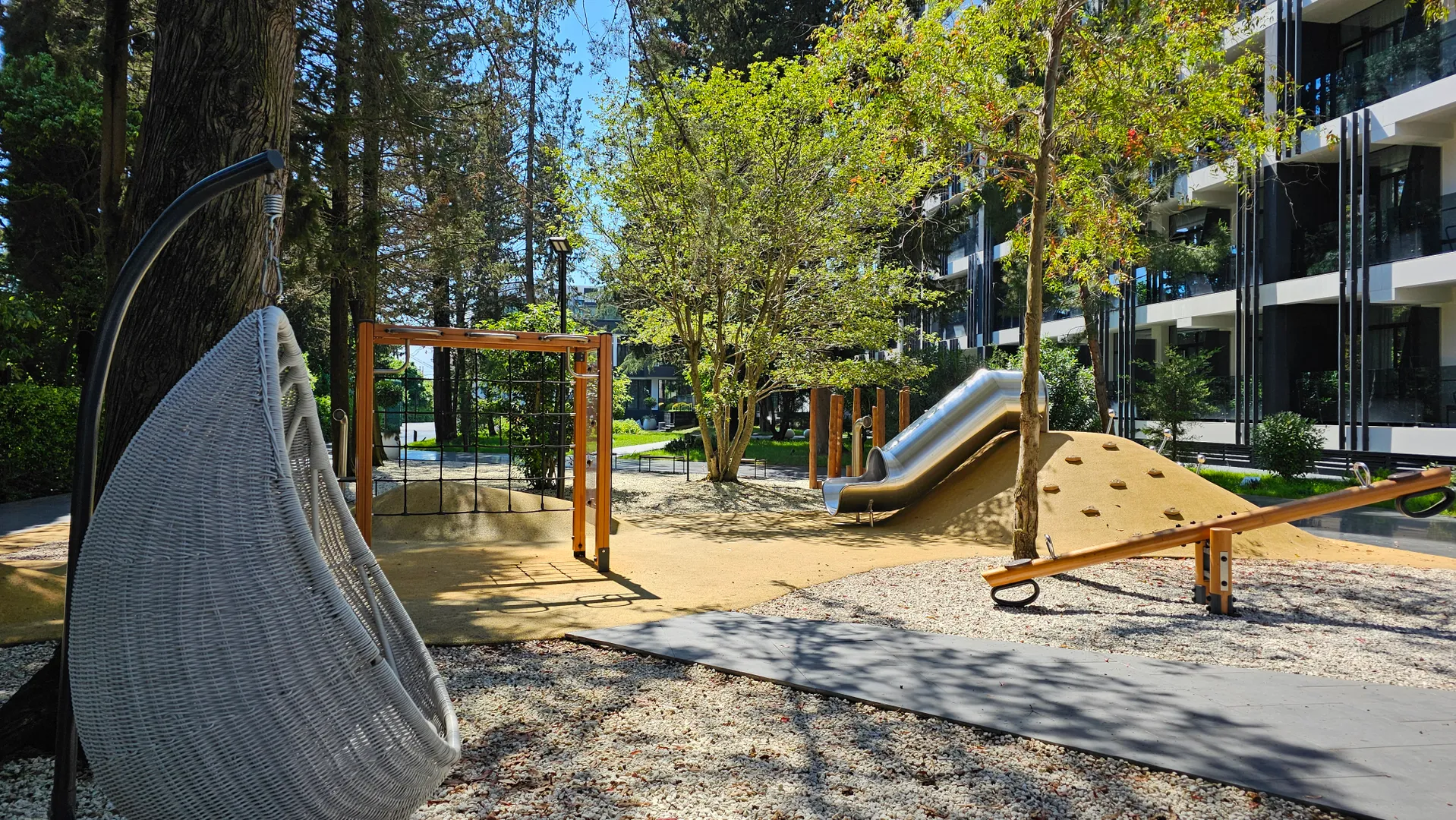 Фото