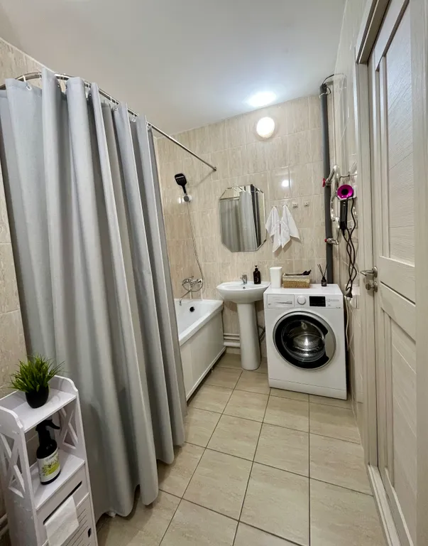 Квартира Уютная квартира в центре, 10 мин жд вокзал, 40-60 минут аэропорт — Красноярск