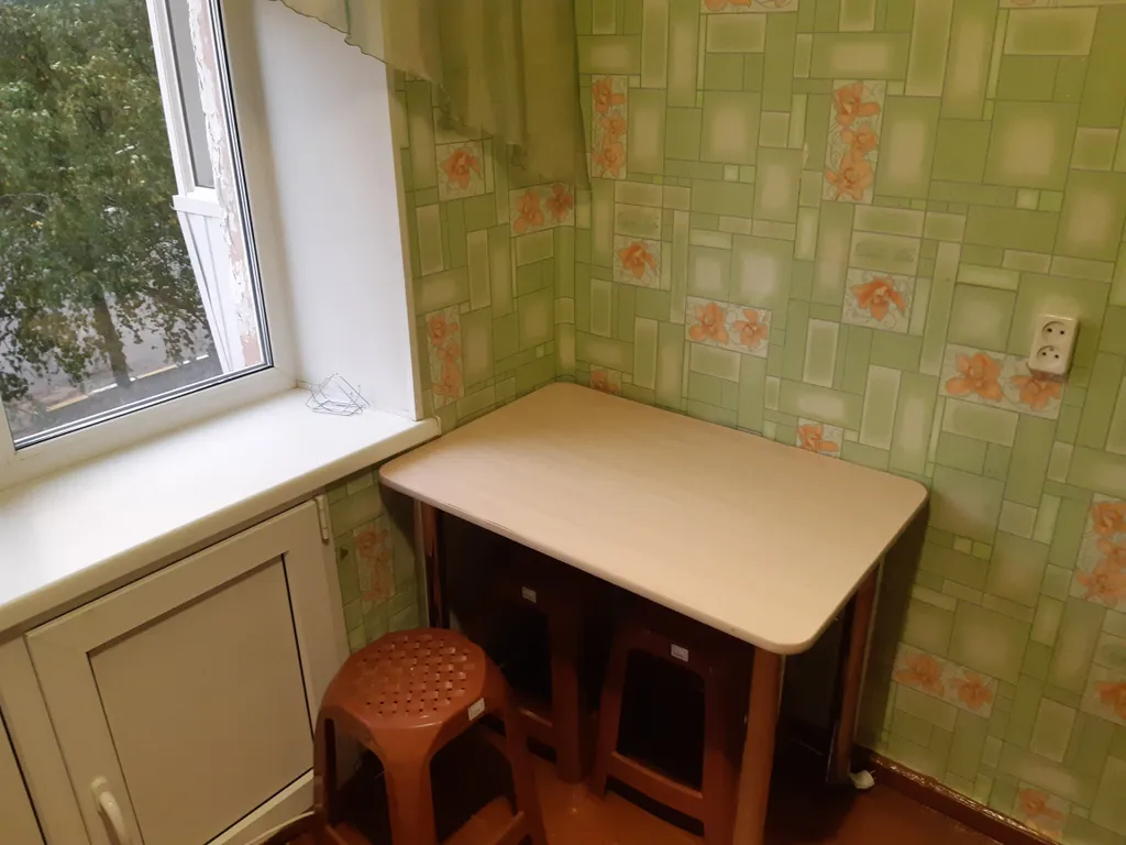 2-комнатная квартира Гагарина 1 линия 9