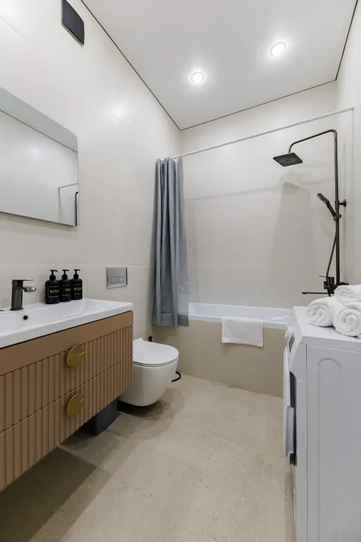 Новая 2-х комнатная квартира в центре левого берега