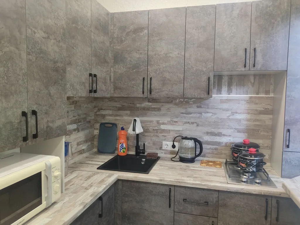 Двухкомнатная квартира с новым современным ремонтом