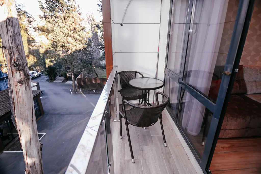 Апартаменты четырёхместные, новые, шикарные, море очень близко