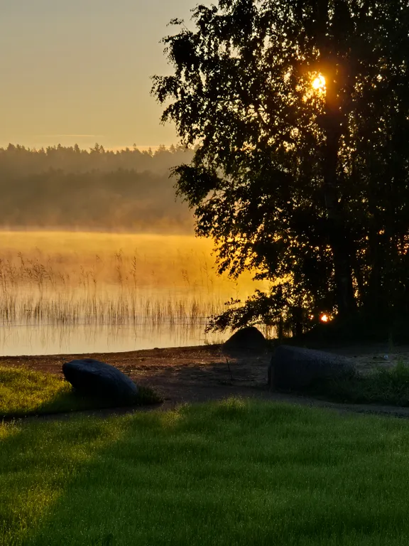 Коттедж Уютнейший дом с роскошным видом на озеро — Ларионово