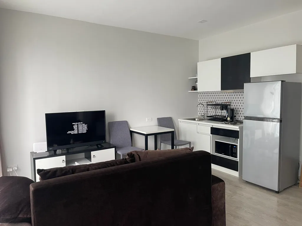 Апартамент для отдыха с детьми в тихом месте на берегу моря