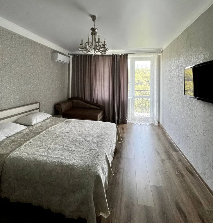 Уютная квартира рядом с главным входом в лечебный парк