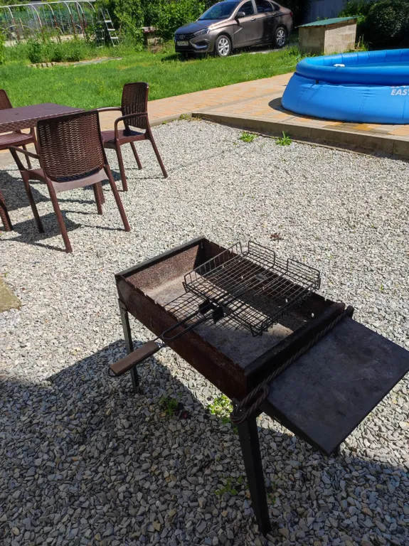 Первый этаж  дома с видом на горы и лес