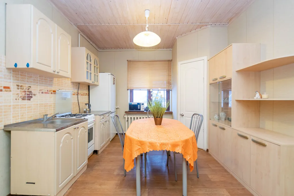 Дом вблизи соснового бора