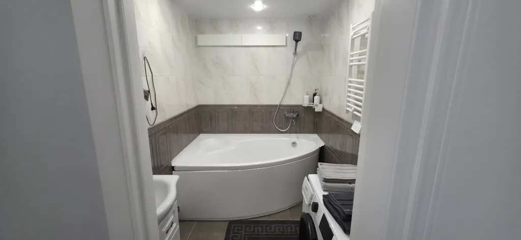 Современная, двухуровневая квартира