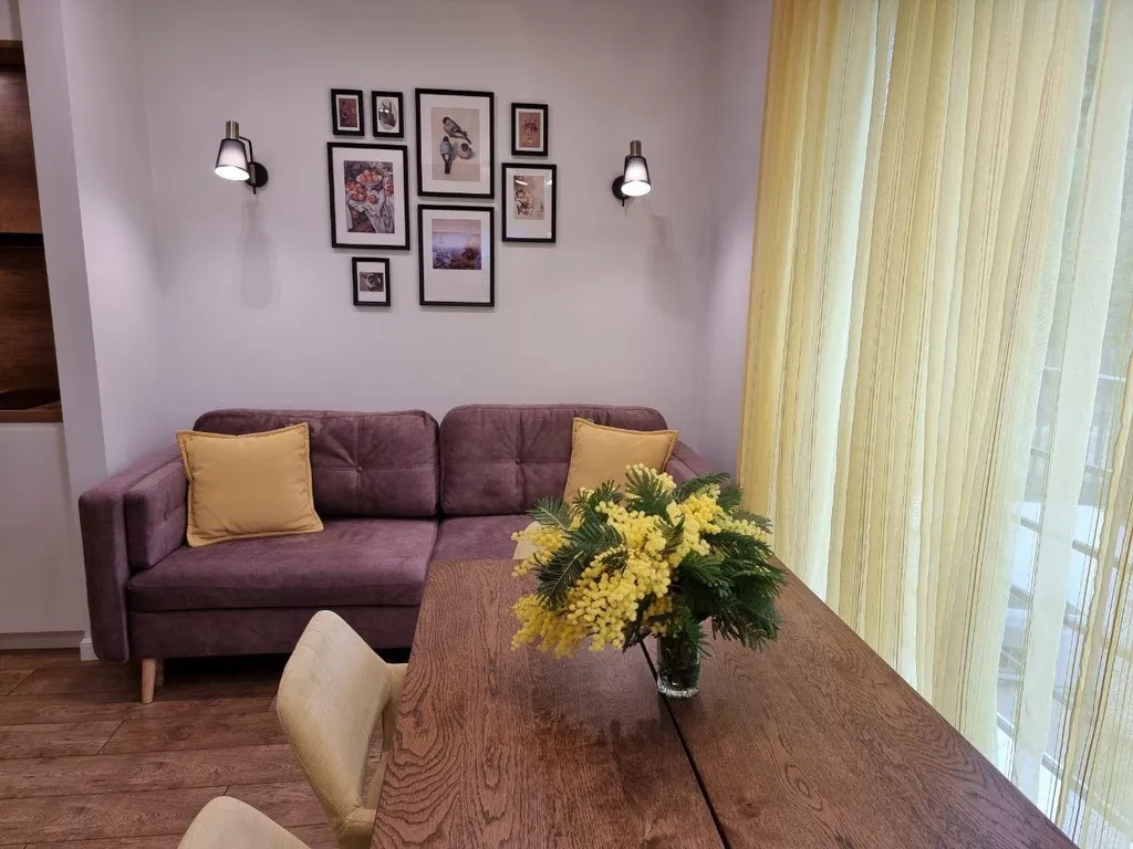 Уютная студия с бассейном