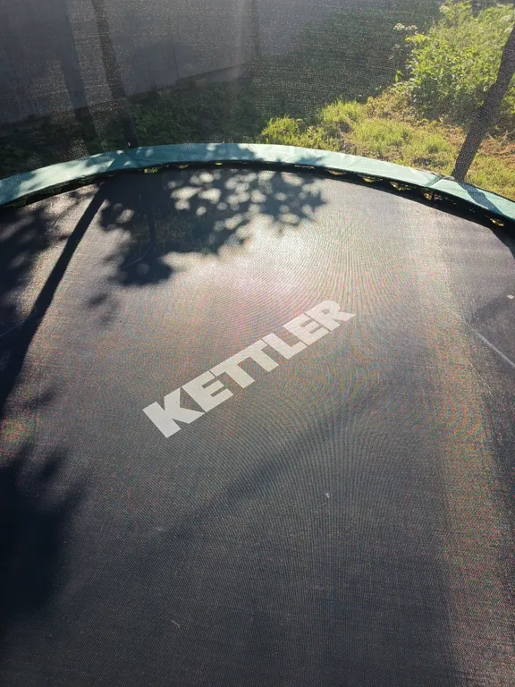 Коттедж Дом с батутом для детей — Новая Ладога