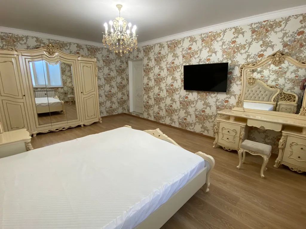 Квартира у моря для семейного отдыха с бассейном террасой и мангальной