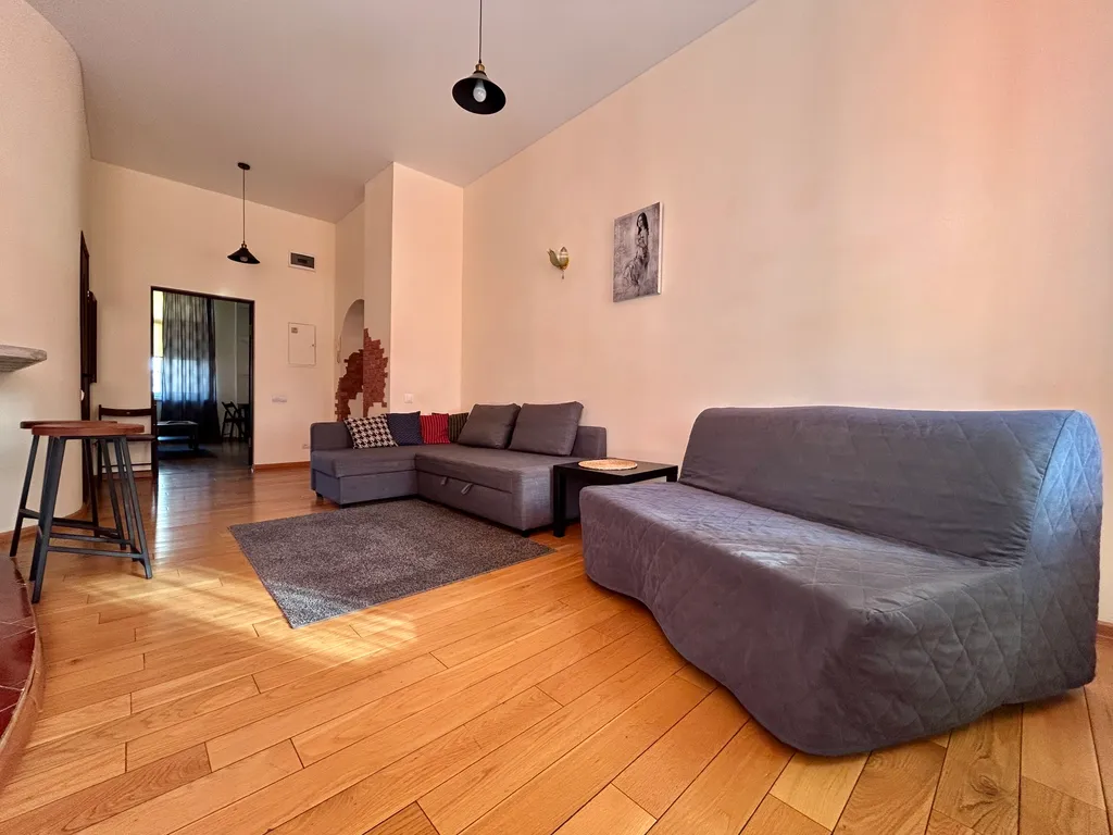 Двухкомнатная квартира в центре до 6-и персон